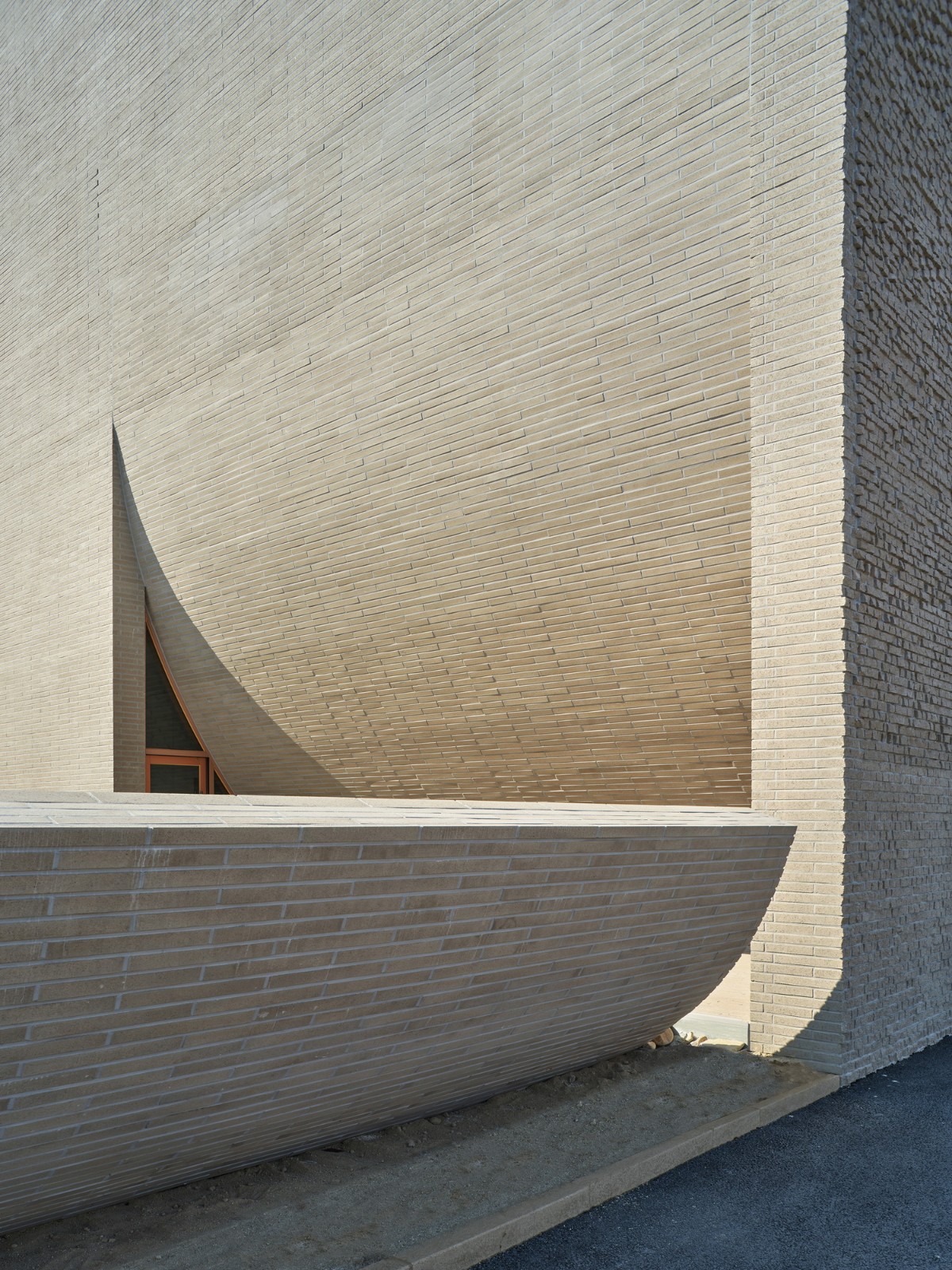 BIM建筑|流水墙体,泰瑞咖啡馆 / NAMELESS Architecture BIM建筑|流水墙体,泰瑞咖啡馆 / NAMELESS Architecture
