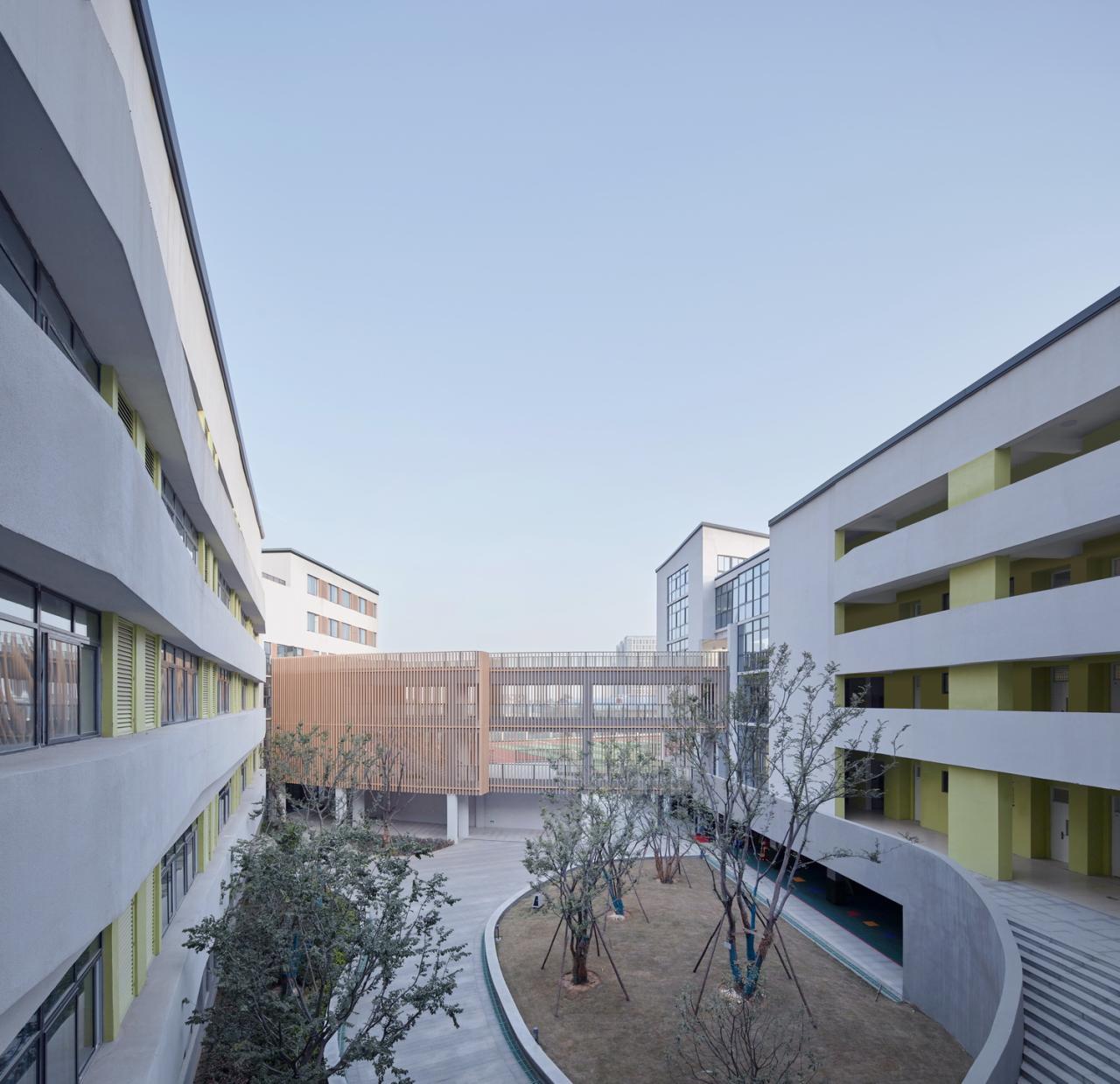 BIM建筑|“时间的容器”——郑州爱华国际学校 / UA尤安设计 BIM建筑|“时间的容器”——郑州爱华国际学校 / UA尤安设计