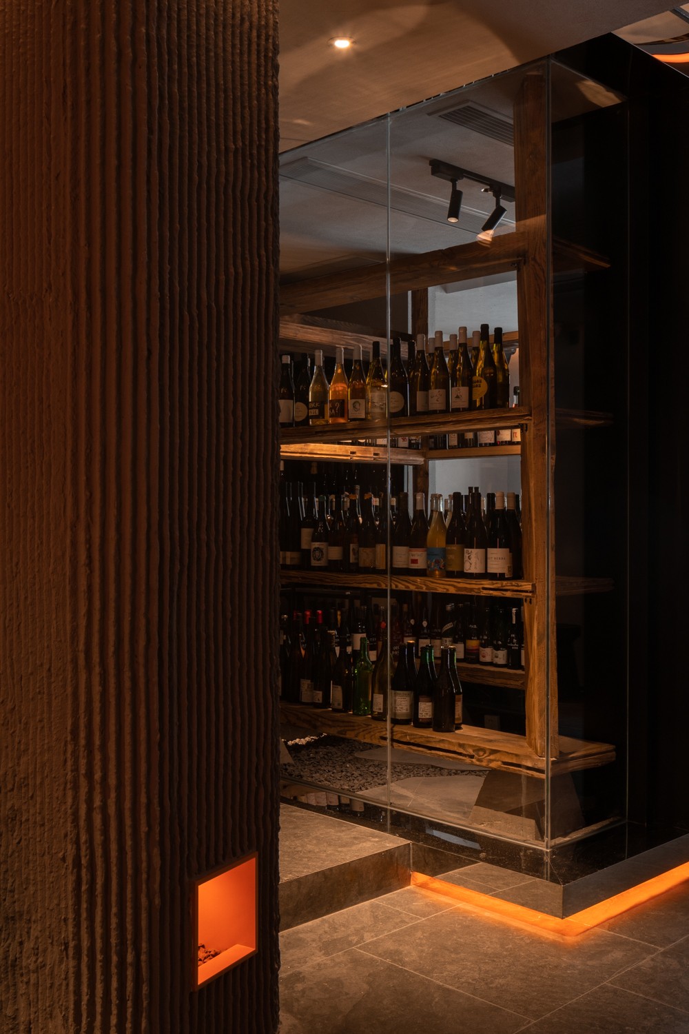 BIM建筑|Wine Nuts酒疯子餐酒吧 / 未韬建筑 BIM建筑|Wine Nuts酒疯子餐酒吧 / 未韬建筑