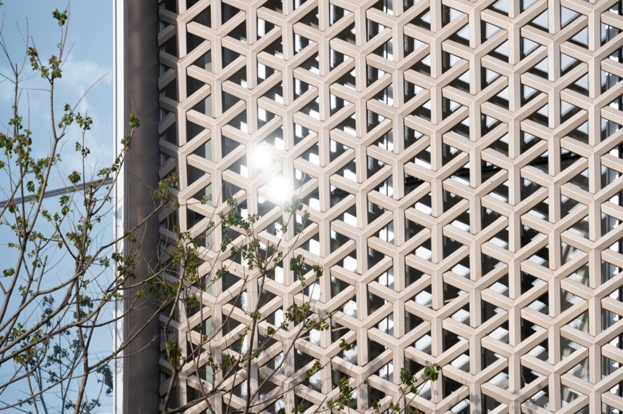 BIM建筑|丝带萦绕于山林间的遐想-昆明华侨城 ▪ 滇中乐活城社区中心 / 成执设计 BIM建筑|丝带萦绕于山林间的遐想-昆明华侨城 ▪ 滇中乐活城社区中心 / 成执设计