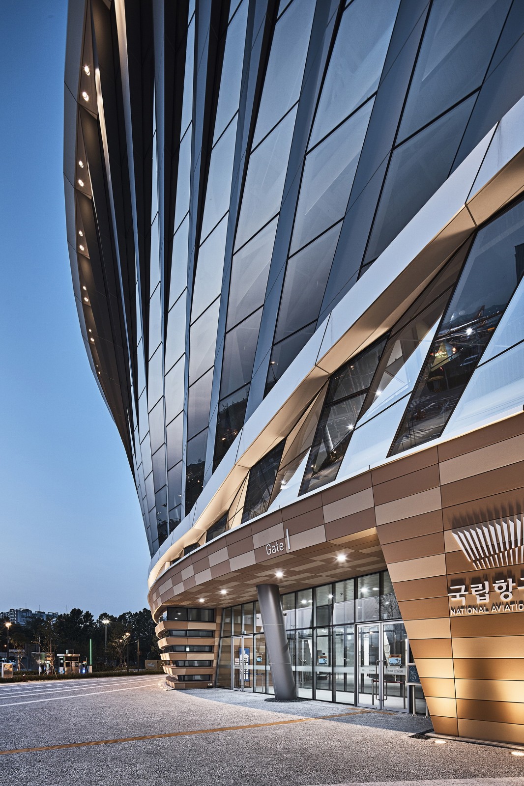 BIM建筑|地面‘涡轮机’,韩国国立航空博物馆 / Haeahn Architecture BIM建筑|地面‘涡轮机’,韩国国立航空博物馆 / Haeahn Architecture