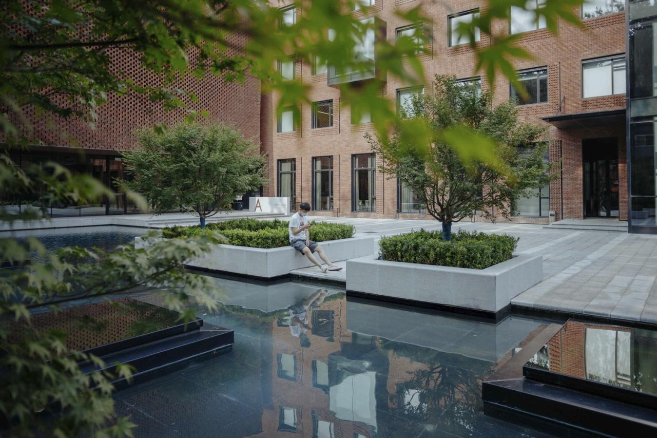 BIM建筑|护城河上的一段记忆迭代:总部办公楼更新 / 北京城建设计发展集团股份有限公司 BIM建筑|护城河上的一段记忆迭代:总部办公楼更新 / 北京城建设计发展集团股份有限公司