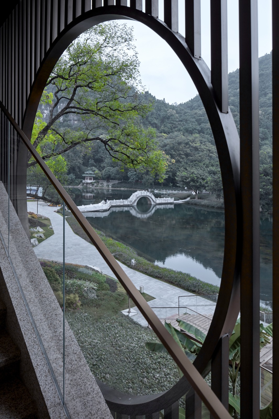 BIM建筑|山水间的“负空间”营造 ——漓江文化旅游度假区塔山会馆 / UA尤安设计 BIM建筑|山水间的“负空间”营造 ——漓江文化旅游度假区塔山会馆 / UA尤安设计