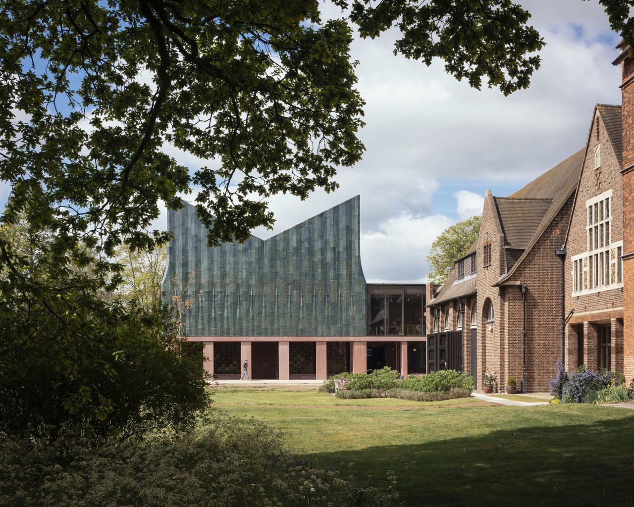 BIM建筑|复古绿釉,剑桥大学食堂 / Feilden Fowles BIM建筑|复古绿釉,剑桥大学食堂 / Feilden Fowles