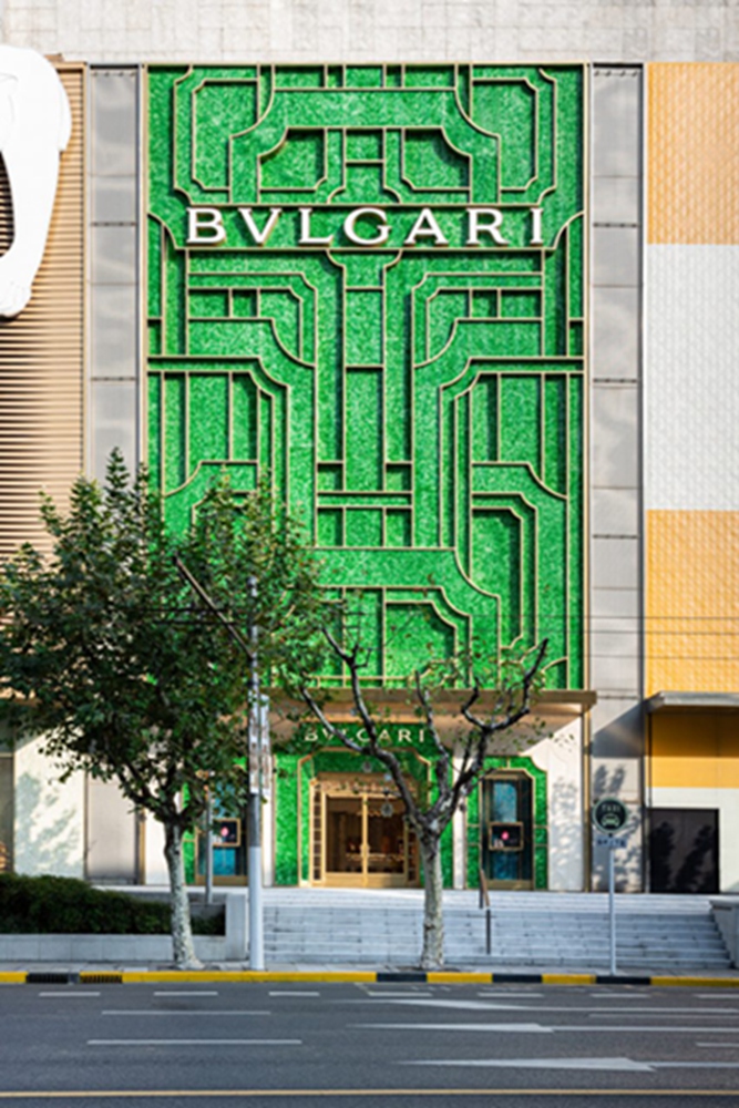 BIM建筑|MVRDV利用回收酒瓶打造翡翠色宝格丽店 BIM建筑|MVRDV利用回收酒瓶打造翡翠色宝格丽店