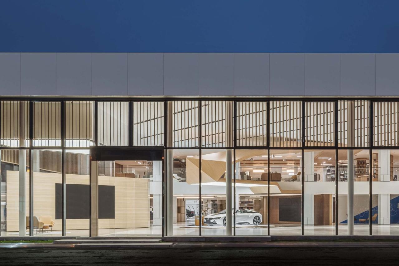 BIM建筑|成都BMW宝马体验中心 / 朱海博建筑设计事务所 BIM建筑|成都BMW宝马体验中心 / 朱海博建筑设计事务所