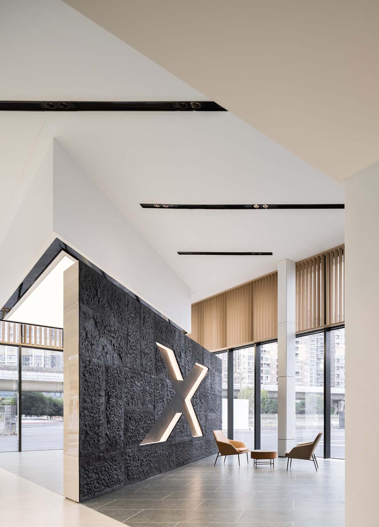 BIM建筑|成都BMW宝马体验中心 / 朱海博建筑设计事务所 BIM建筑|成都BMW宝马体验中心 / 朱海博建筑设计事务所