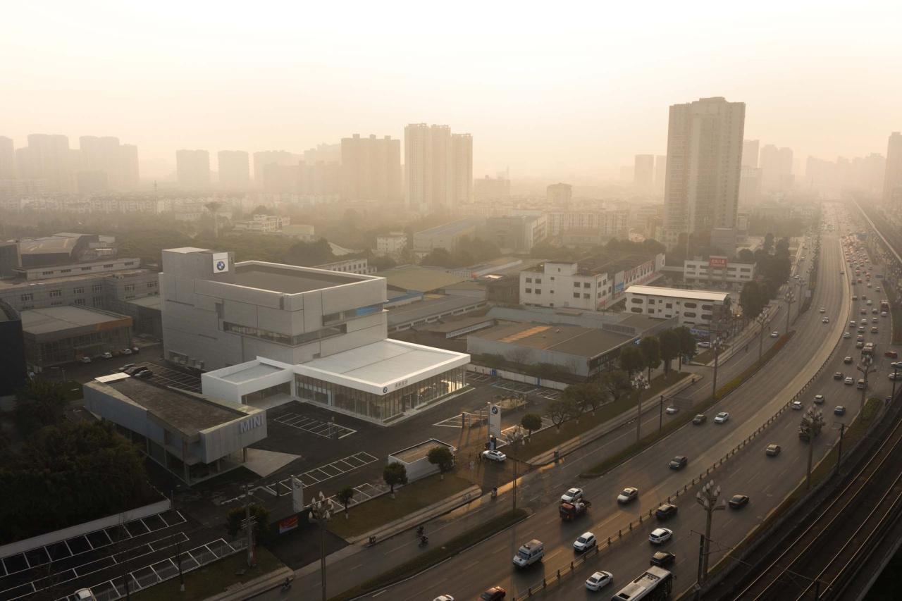 BIM建筑|成都BMW宝马体验中心 / 朱海博建筑设计事务所 BIM建筑|成都BMW宝马体验中心 / 朱海博建筑设计事务所
