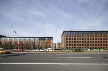 BIM建筑|护城河上的一段记忆迭代:总部办公楼更新 / 北京城建设计发展集团股份有限公司-BIM建筑网
