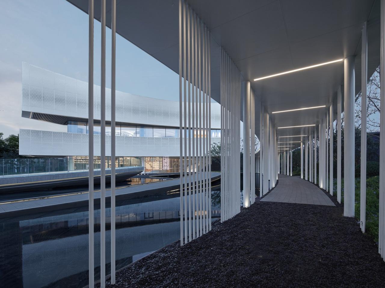 BIM建筑|以可感知温度充盈场所空间:徐州三盛·中城展示中心 / UA尤安设计 BIM建筑|以可感知温度充盈场所空间:徐州三盛·中城展示中心 / UA尤安设计