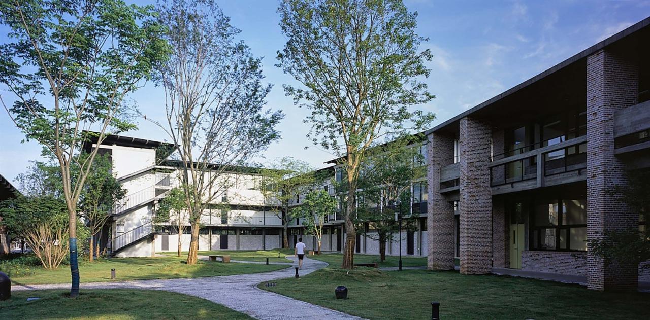 BIM建筑|工坊式的校园:丁蜀成校 / 亘建筑事务所 BIM建筑|工坊式的校园:丁蜀成校 / 亘建筑事务所