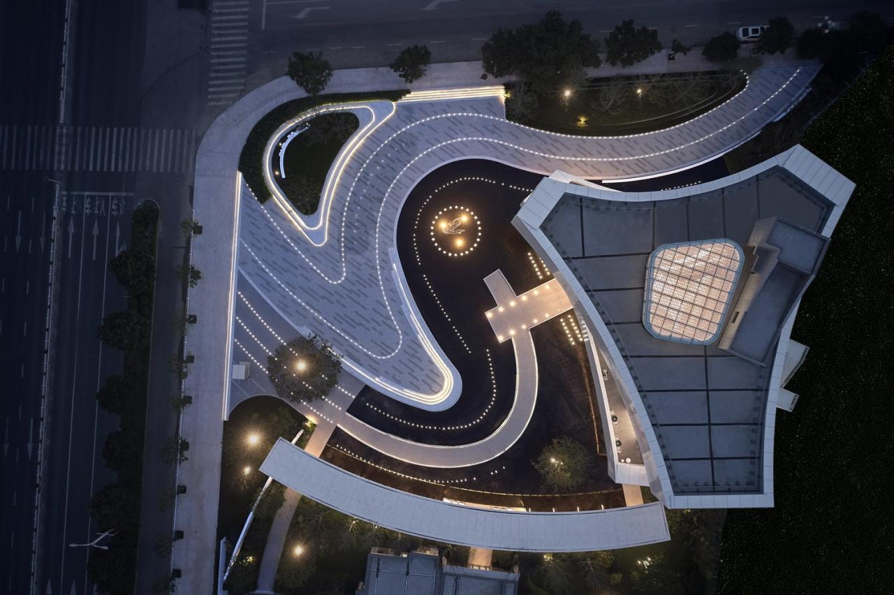 BIM建筑|以可感知温度充盈场所空间:徐州三盛·中城展示中心 / UA尤安设计 BIM建筑|以可感知温度充盈场所空间:徐州三盛·中城展示中心 / UA尤安设计