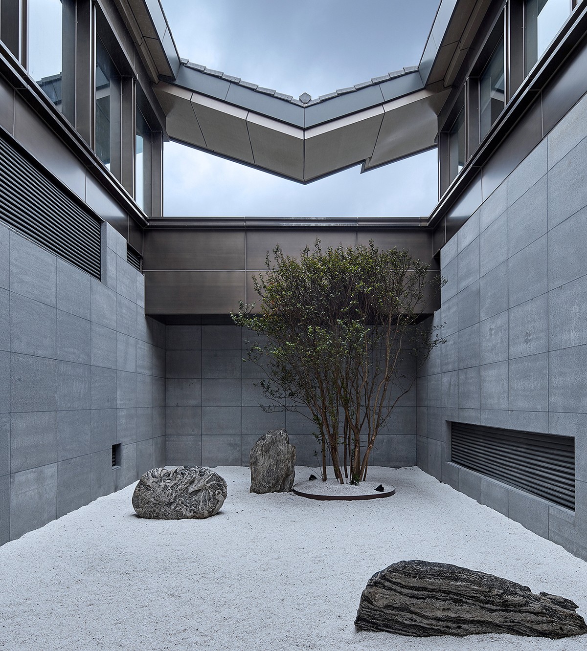 BIM建筑|山水间的“负空间”营造 ——漓江文化旅游度假区塔山会馆 / UA尤安设计 BIM建筑|山水间的“负空间”营造 ——漓江文化旅游度假区塔山会馆 / UA尤安设计