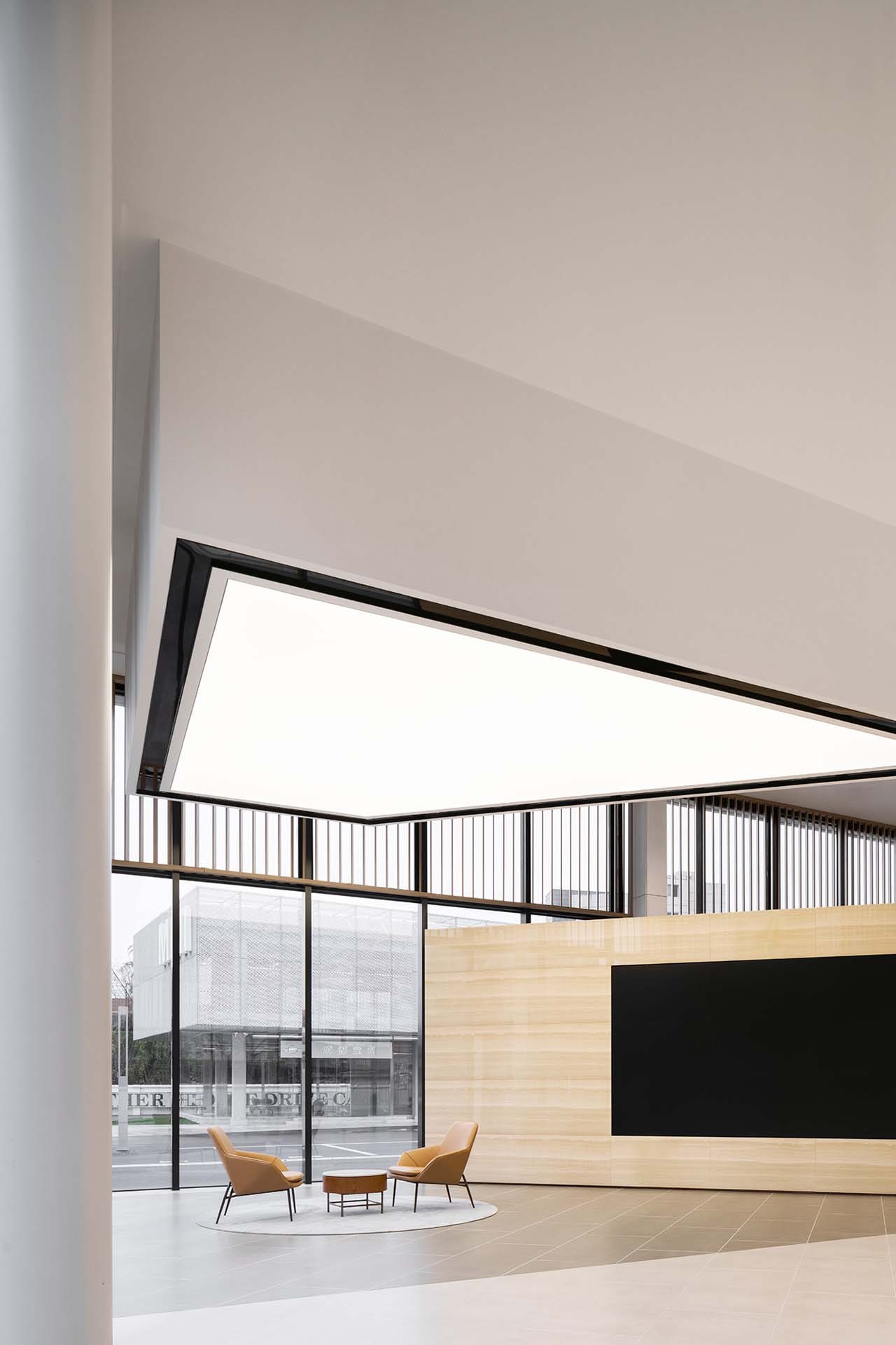 BIM建筑|成都BMW宝马体验中心 / 朱海博建筑设计事务所 BIM建筑|成都BMW宝马体验中心 / 朱海博建筑设计事务所