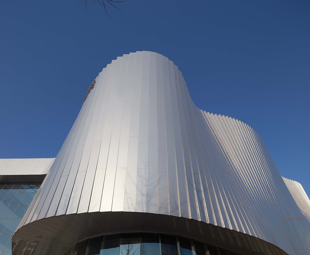 BIM建筑|虚拟之筑的有机新生:南昌VR科创城VR展示中心 / UA尤安设计 BIM建筑|虚拟之筑的有机新生:南昌VR科创城VR展示中心 / UA尤安设计