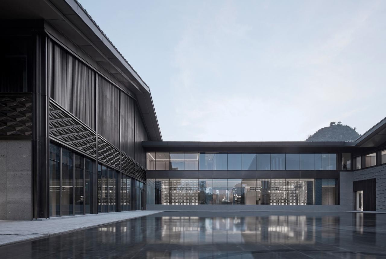 BIM建筑|山水间的“负空间”营造 ——漓江文化旅游度假区塔山会馆 / UA尤安设计 BIM建筑|山水间的“负空间”营造 ——漓江文化旅游度假区塔山会馆 / UA尤安设计
