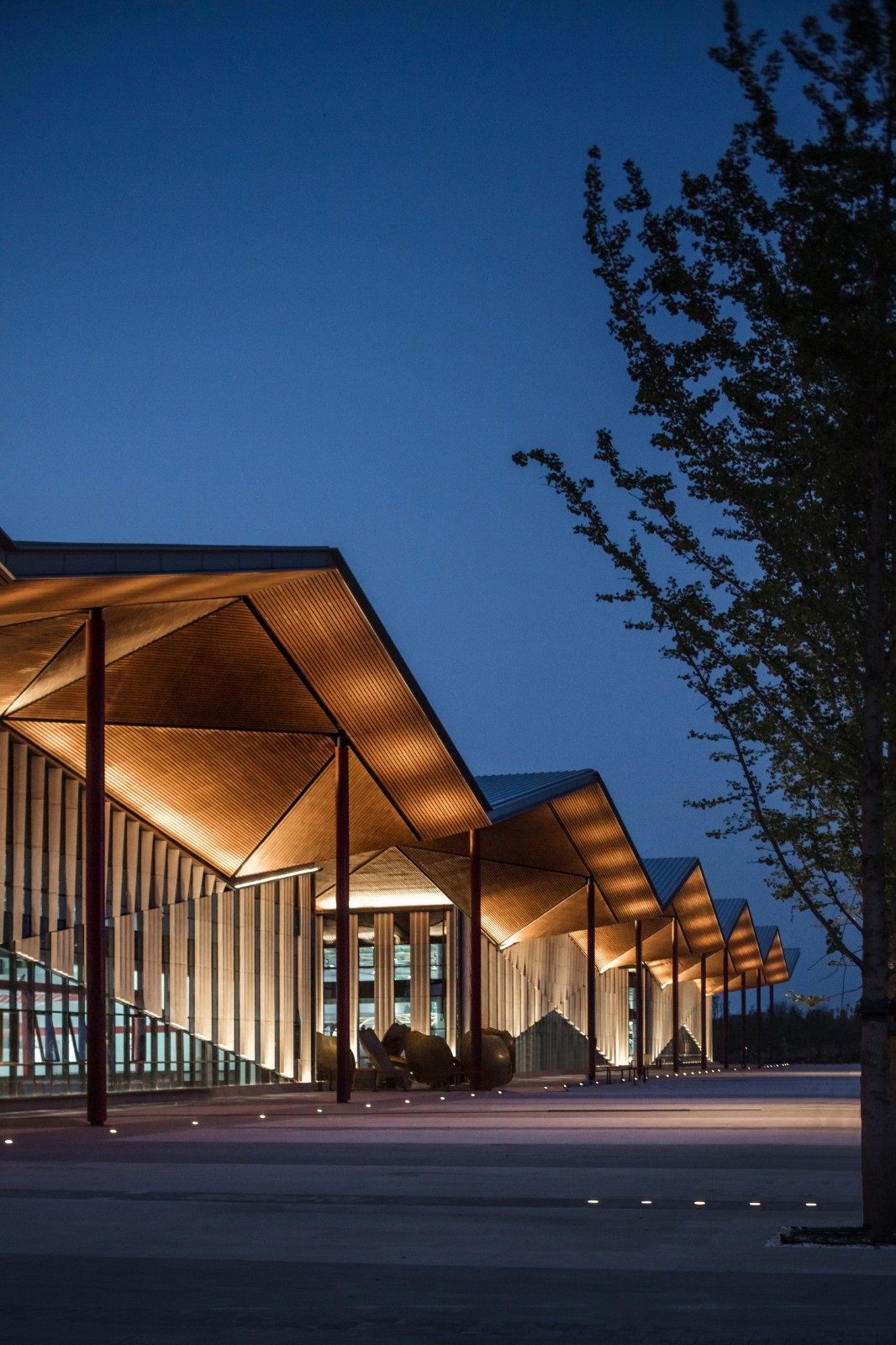 BIM建筑|第十届中国花博会复兴馆 / 华建集团上海建筑设计研究院 BIM建筑|第十届中国花博会复兴馆 / 华建集团上海建筑设计研究院