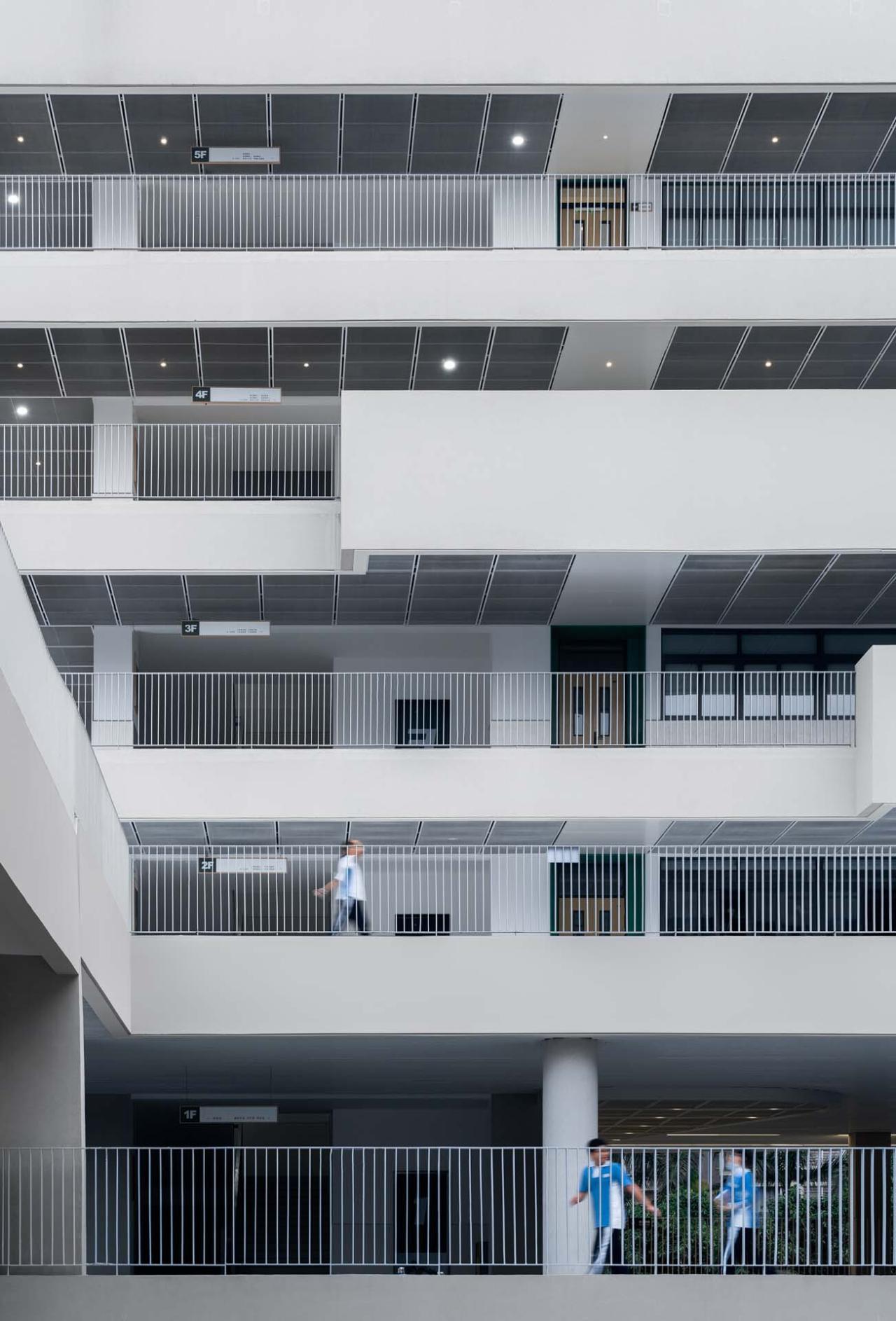 BIM建筑|链接与重塑:深圳南山麒麟中学改扩建工程 / 元本体工作室 BIM建筑|链接与重塑:深圳南山麒麟中学改扩建工程 / 元本体工作室