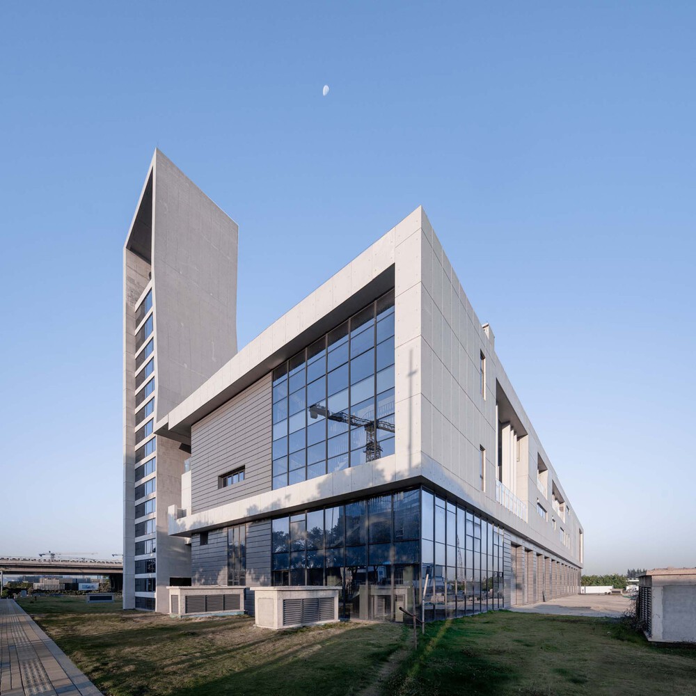 BIM建筑|深圳前海消防站 / 深圳大学建筑设计研究院有限公司“钟中+钟波涛”工作室 BIM建筑|深圳前海消防站 / 深圳大学建筑设计研究院有限公司“钟中+钟波涛”工作室