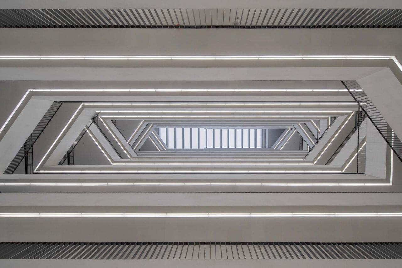BIM建筑|江西建设职业技术学院图文信息综合楼 / 华南理工大学建筑设计研究院有限公司 陶郅工作室 BIM建筑|江西建设职业技术学院图文信息综合楼 / 华南理工大学建筑设计研究院有限公司 陶郅工作室