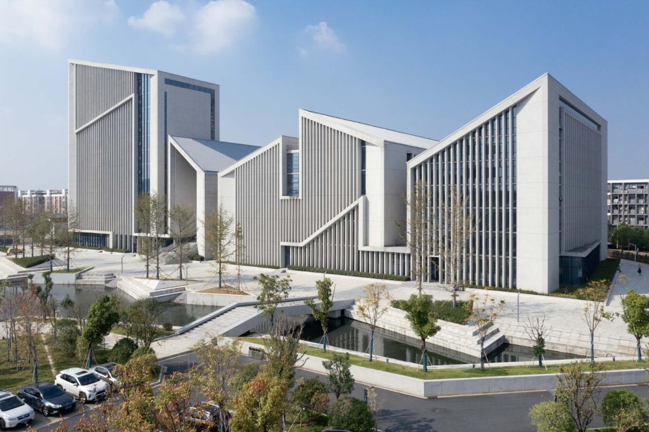 BIM建筑|江西建设职业技术学院图文信息综合楼 / 华南理工大学建筑设计研究院有限公司 陶郅工作室 BIM建筑|江西建设职业技术学院图文信息综合楼 / 华南理工大学建筑设计研究院有限公司 陶郅工作室