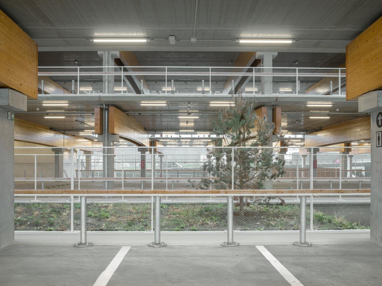 BIM建筑|Park+Ride新模式,私人交通+公交交通 / HUB BIM建筑|Park+Ride新模式,私人交通+公交交通 / HUB