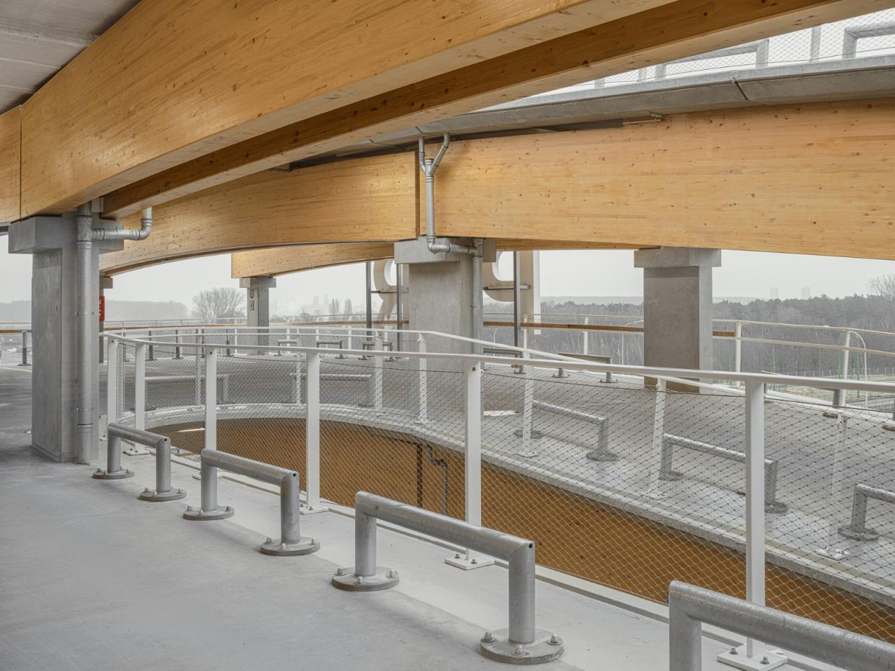 BIM建筑|Park+Ride新模式,私人交通+公交交通 / HUB BIM建筑|Park+Ride新模式,私人交通+公交交通 / HUB