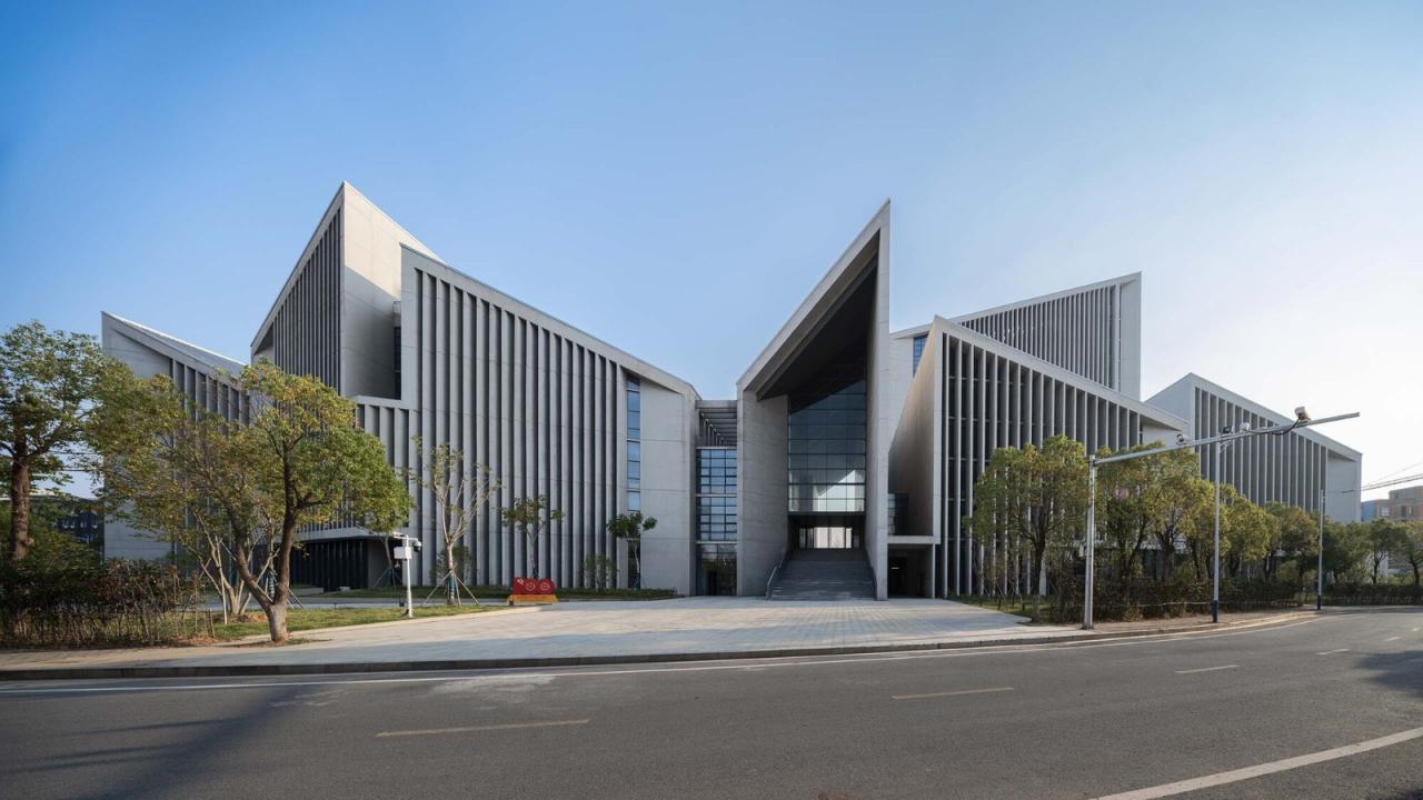 BIM建筑|江西建设职业技术学院图文信息综合楼 / 华南理工大学建筑设计研究院有限公司 陶郅工作室 BIM建筑|江西建设职业技术学院图文信息综合楼 / 华南理工大学建筑设计研究院有限公司 陶郅工作室