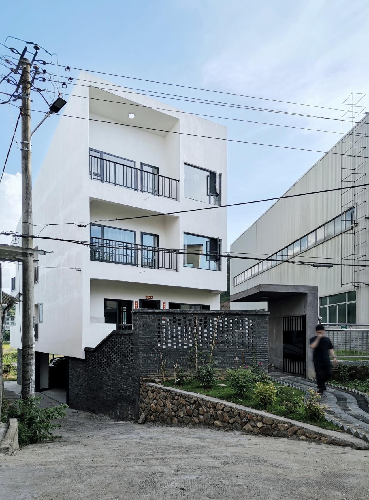 BIM建筑|对话山丘田野,滨河巷21号 / MV建筑工作室 BIM建筑|对话山丘田野,滨河巷21号 / MV建筑工作室
