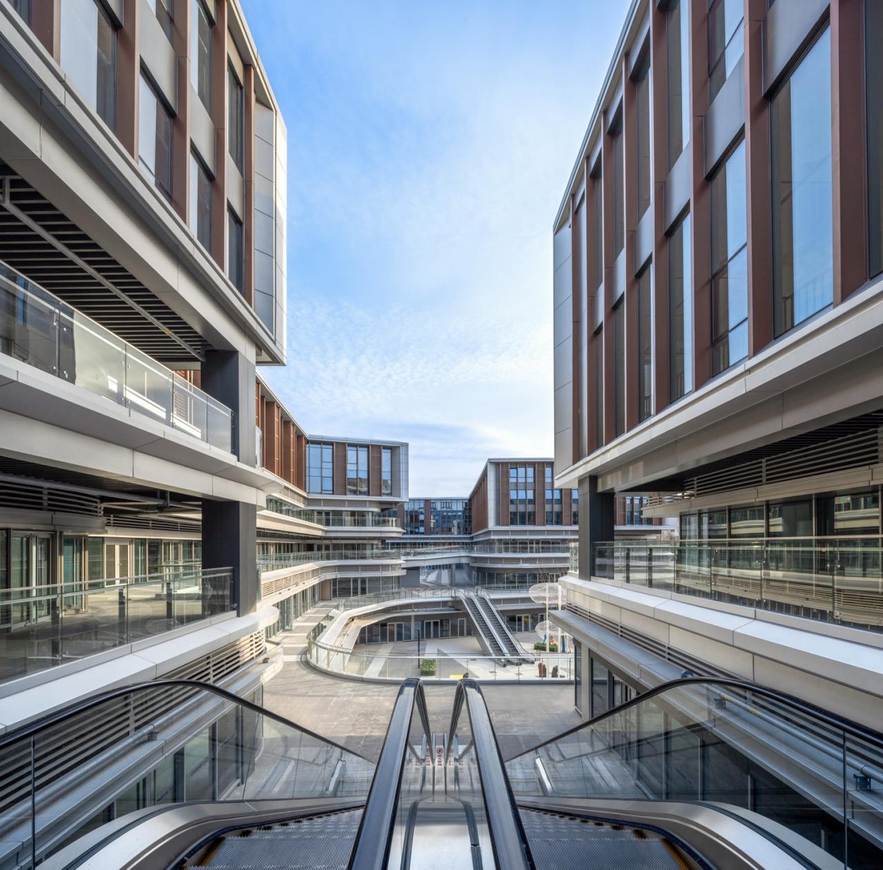 BIM建筑|南京龙湖紫金Mall-玩转“+-×÷”法,巧解梦想社区生活方程式 / 三益建筑 BIM建筑|南京龙湖紫金Mall-玩转“+-×÷”法,巧解梦想社区生活方程式 / 三益建筑