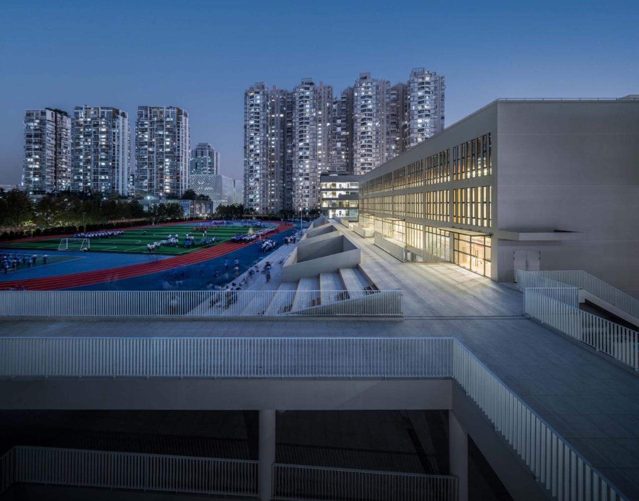 BIM建筑|链接与重塑:深圳南山麒麟中学改扩建工程 / 元本体工作室 BIM建筑|链接与重塑:深圳南山麒麟中学改扩建工程 / 元本体工作室