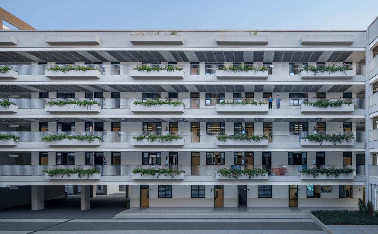 BIM建筑|链接与重塑:深圳南山麒麟中学改扩建工程 / 元本体工作室 BIM建筑|链接与重塑:深圳南山麒麟中学改扩建工程 / 元本体工作室