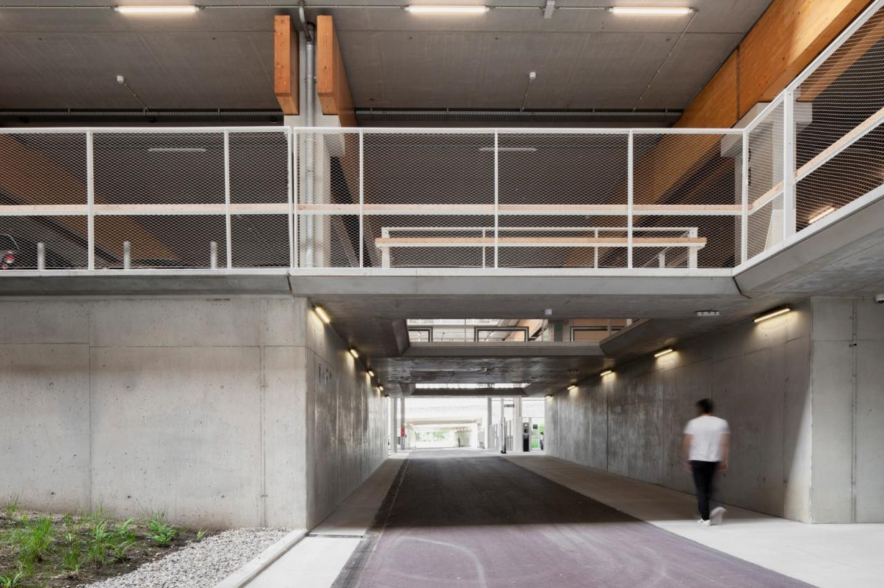 BIM建筑|Park+Ride新模式,私人交通+公交交通 / HUB BIM建筑|Park+Ride新模式,私人交通+公交交通 / HUB