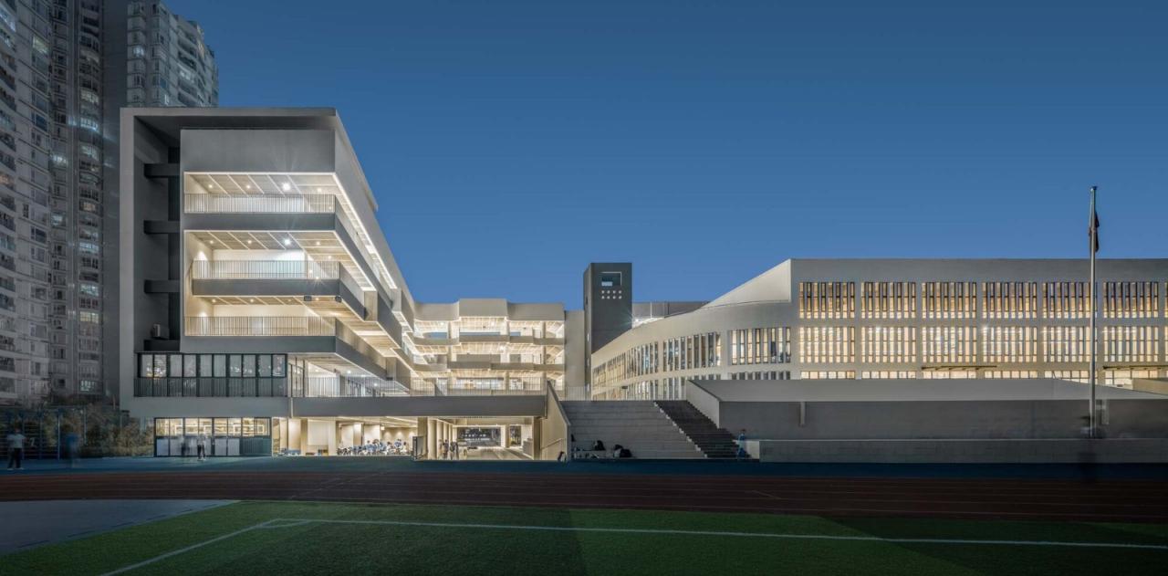 BIM建筑|链接与重塑:深圳南山麒麟中学改扩建工程 / 元本体工作室 BIM建筑|链接与重塑:深圳南山麒麟中学改扩建工程 / 元本体工作室