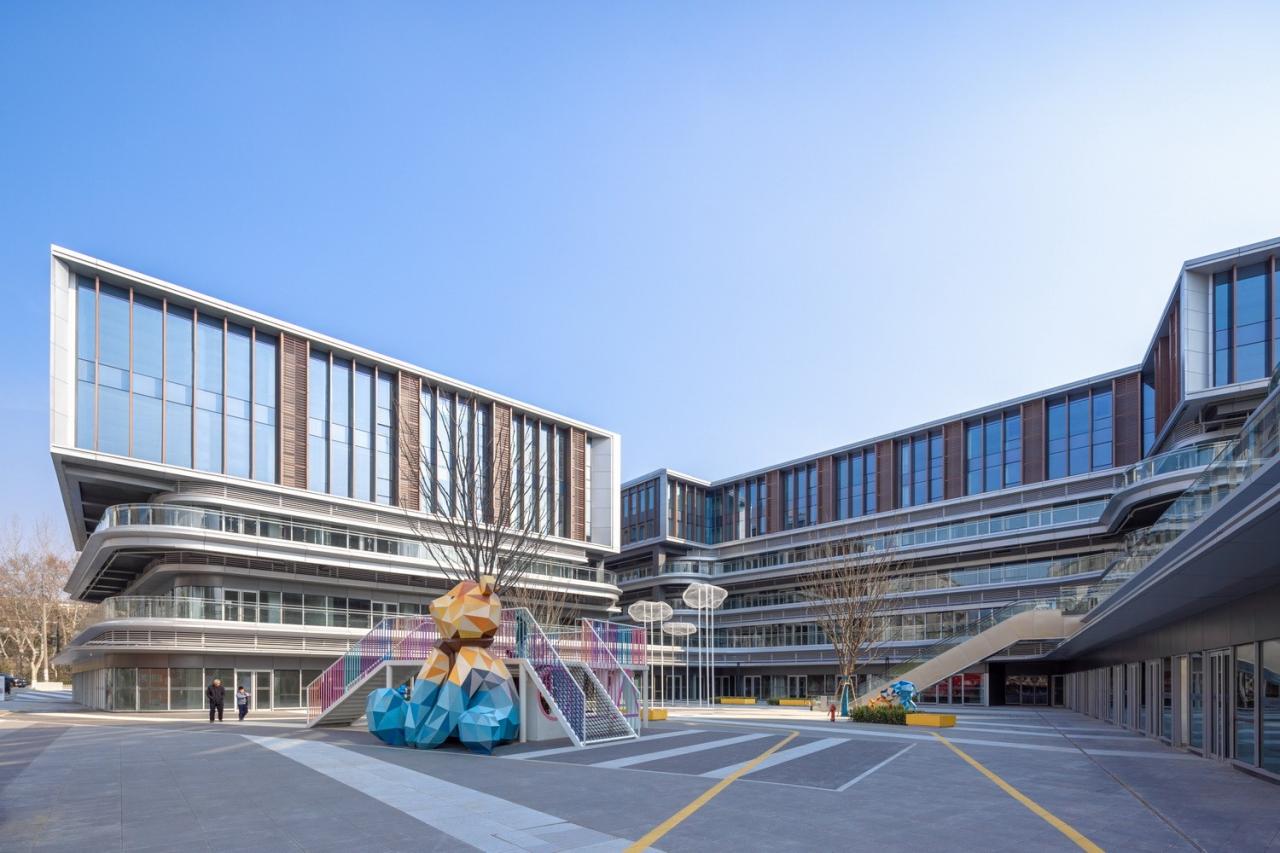BIM建筑|南京龙湖紫金Mall-玩转“+-×÷”法,巧解梦想社区生活方程式 / 三益建筑 BIM建筑|南京龙湖紫金Mall-玩转“+-×÷”法,巧解梦想社区生活方程式 / 三益建筑