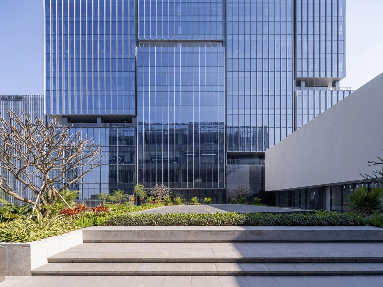 BIM建筑|一键焕新的城市插件-广州时代·芳华里二期续建更新 / EID Arch姜平工作室 BIM建筑|一键焕新的城市插件-广州时代·芳华里二期续建更新 / EID Arch姜平工作室