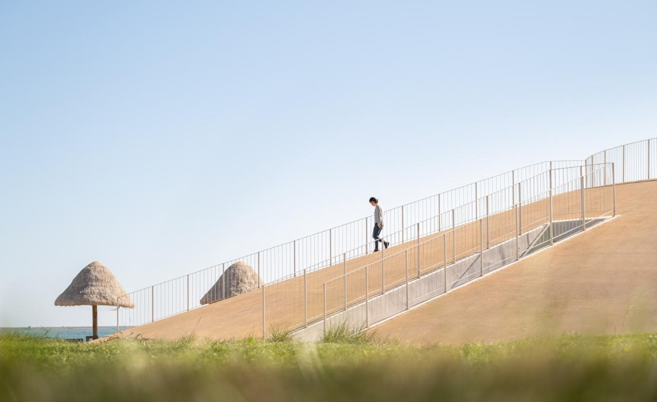 BIM建筑|海边咖啡厅:海之回声 / 同一建筑设计事务所 BIM建筑|海边咖啡厅:海之回声 / 同一建筑设计事务所