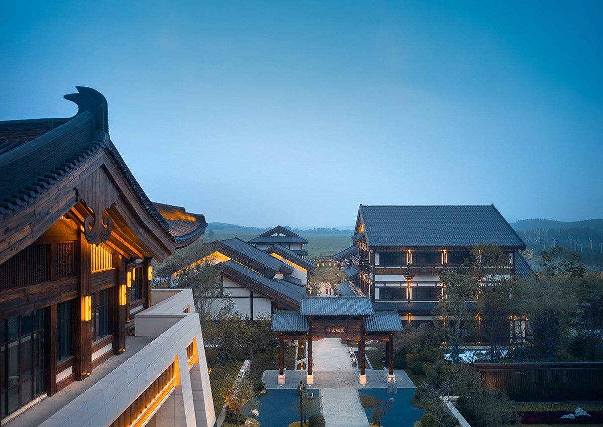 BIM建筑|现代视角下的新唐风演绎:长春世茂莲花山文旅小镇 / UA尤安设计 BIM建筑|现代视角下的新唐风演绎:长春世茂莲花山文旅小镇 / UA尤安设计