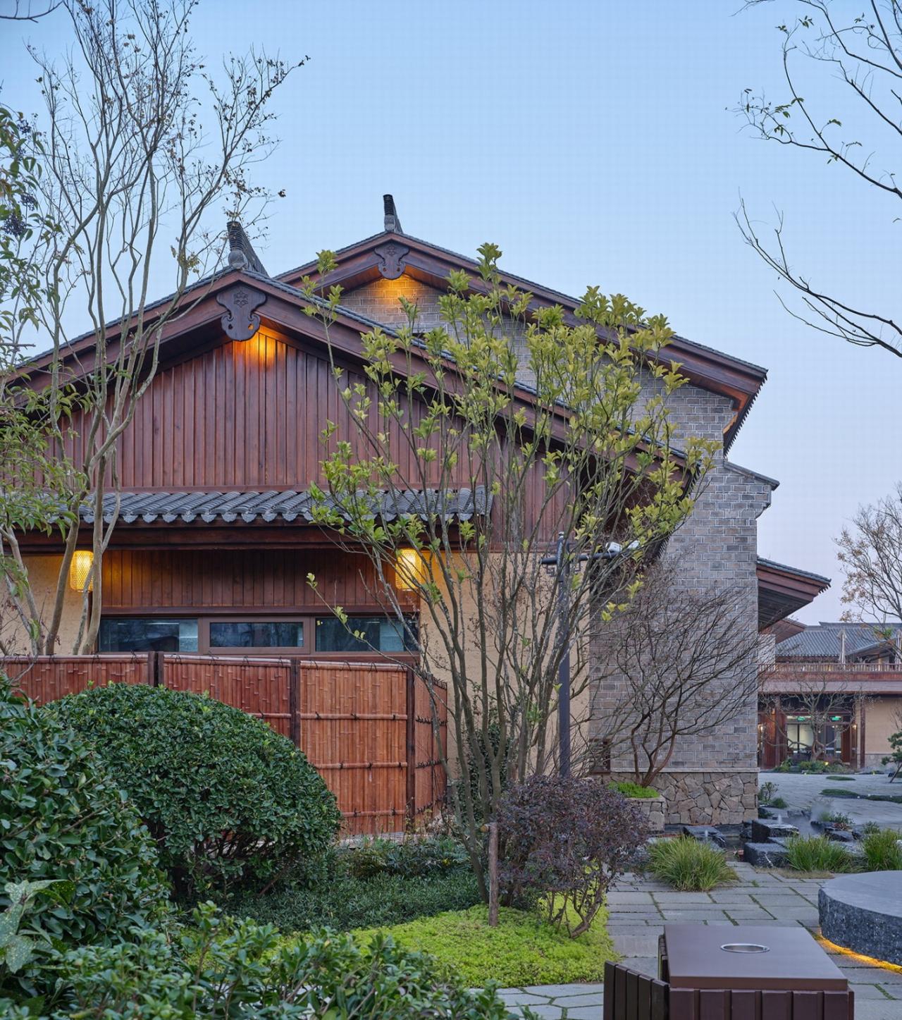 BIM建筑|高新·黑稻田项目,陕西洋县 / 艾麦欧(上海)建筑设计咨询有限公司(M.A.O.) BIM建筑|高新·黑稻田项目,陕西洋县 / 艾麦欧(上海)建筑设计咨询有限公司(M.A.O.)