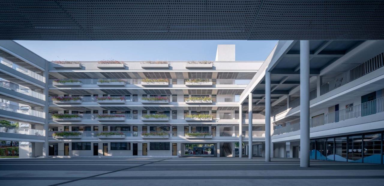 BIM建筑|链接与重塑:深圳南山麒麟中学改扩建工程 / 元本体工作室 BIM建筑|链接与重塑:深圳南山麒麟中学改扩建工程 / 元本体工作室