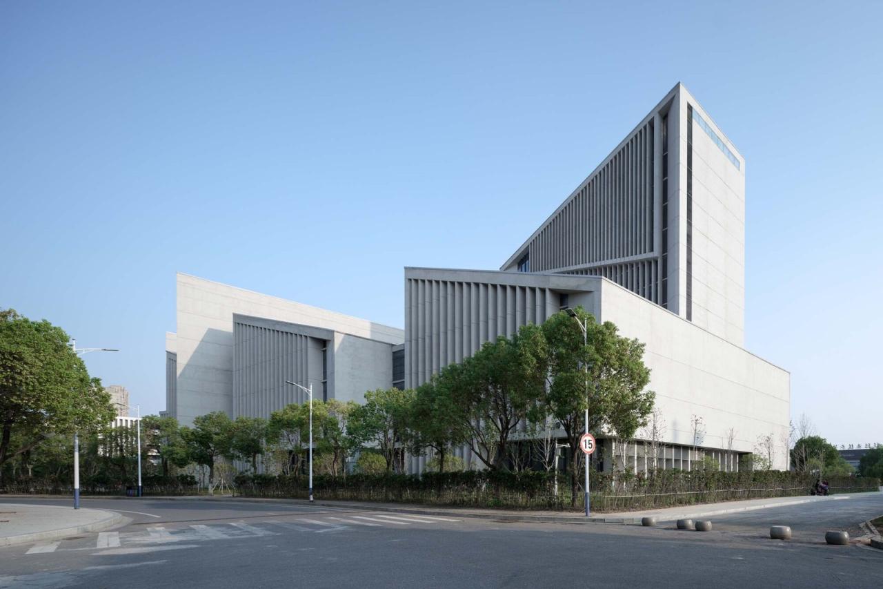 BIM建筑|江西建设职业技术学院图文信息综合楼 / 华南理工大学建筑设计研究院有限公司 陶郅工作室 BIM建筑|江西建设职业技术学院图文信息综合楼 / 华南理工大学建筑设计研究院有限公司 陶郅工作室