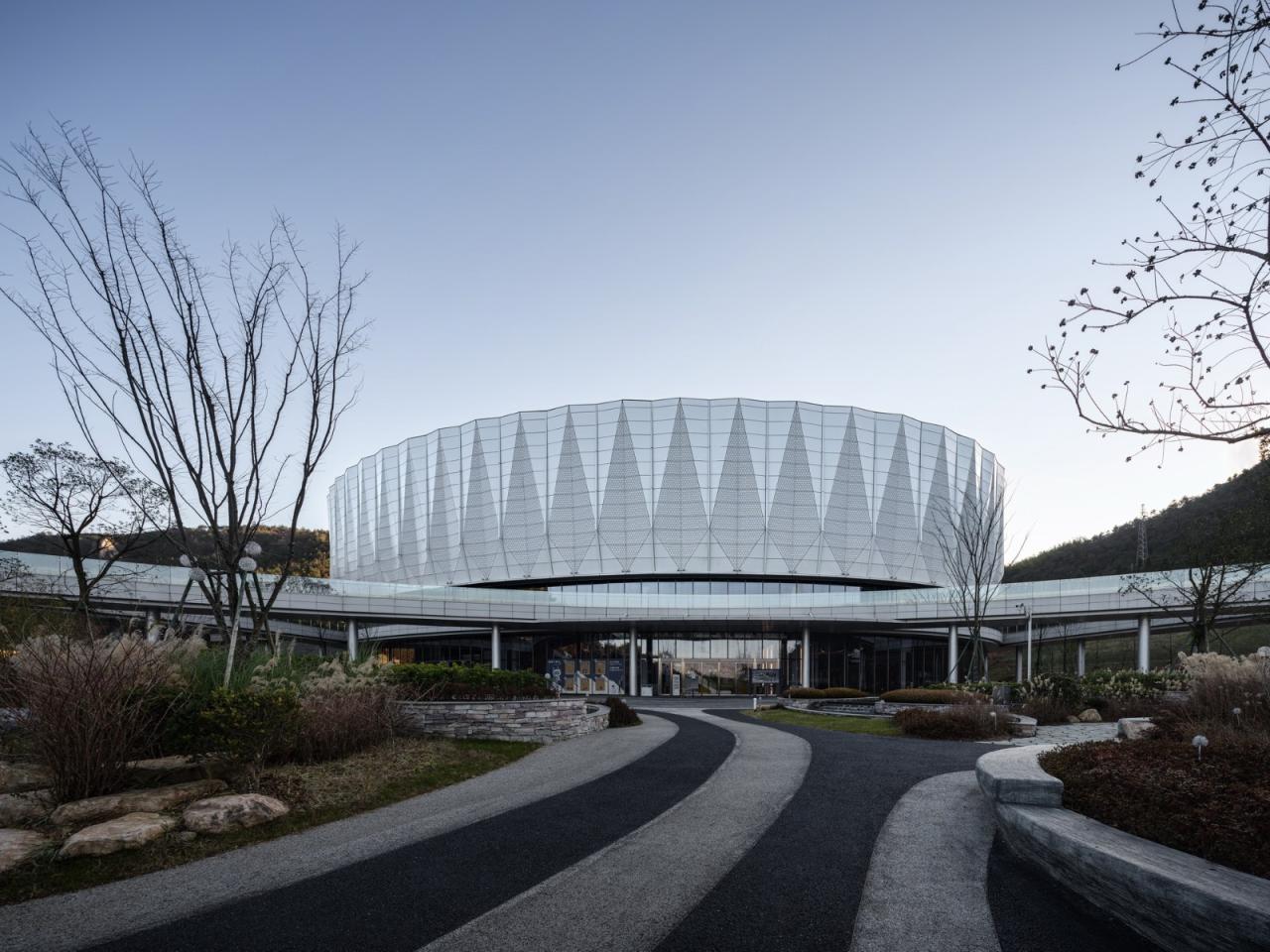 BIM建筑|空间激发运动活力:体育建筑合辑 / goa大象设计 BIM建筑|空间激发运动活力:体育建筑合辑 / goa大象设计