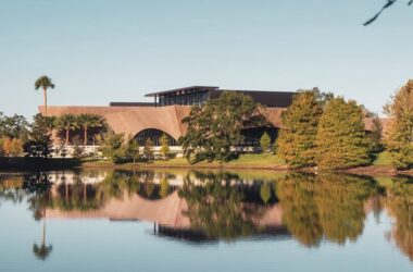 BIM建筑|阿贾耶完成佛罗里达玫瑰色文化中心-BIM建筑网