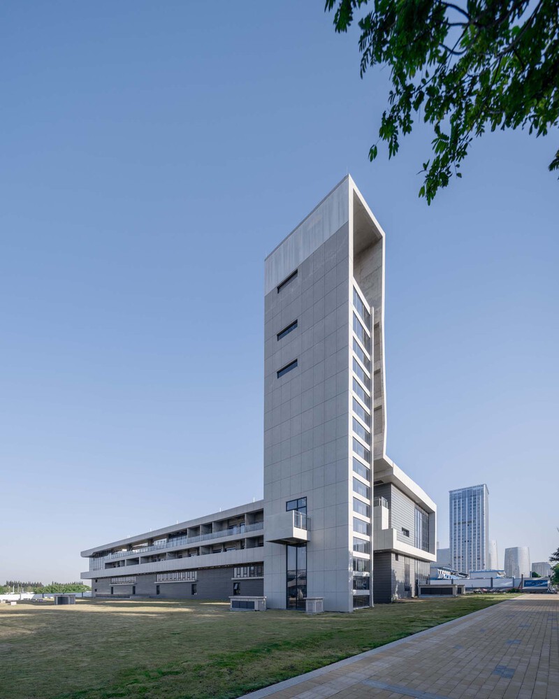 BIM建筑|深圳前海消防站 / 深圳大学建筑设计研究院有限公司“钟中+钟波涛”工作室 BIM建筑|深圳前海消防站 / 深圳大学建筑设计研究院有限公司“钟中+钟波涛”工作室