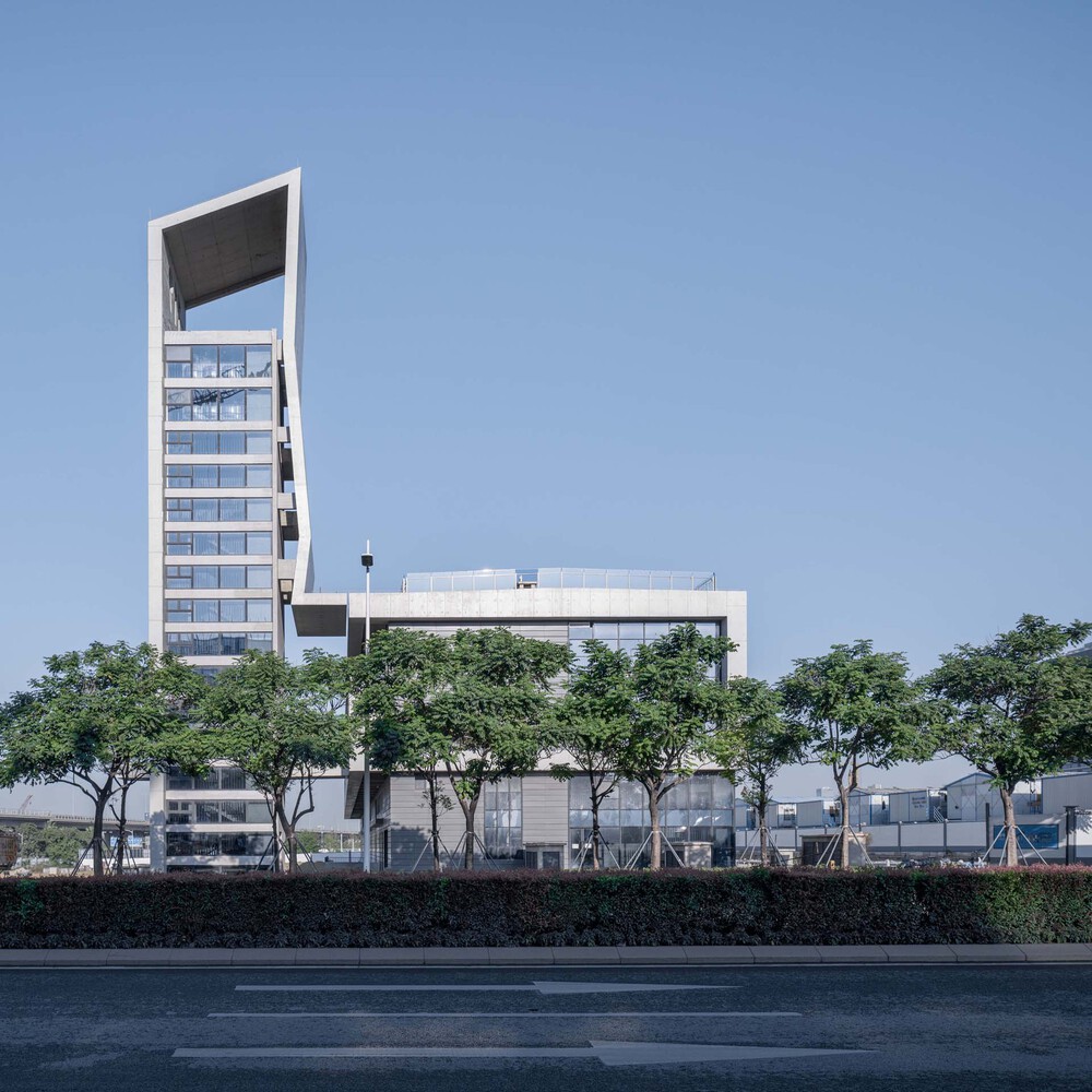 BIM建筑|深圳前海消防站 / 深圳大学建筑设计研究院有限公司“钟中+钟波涛”工作室 BIM建筑|深圳前海消防站 / 深圳大学建筑设计研究院有限公司“钟中+钟波涛”工作室