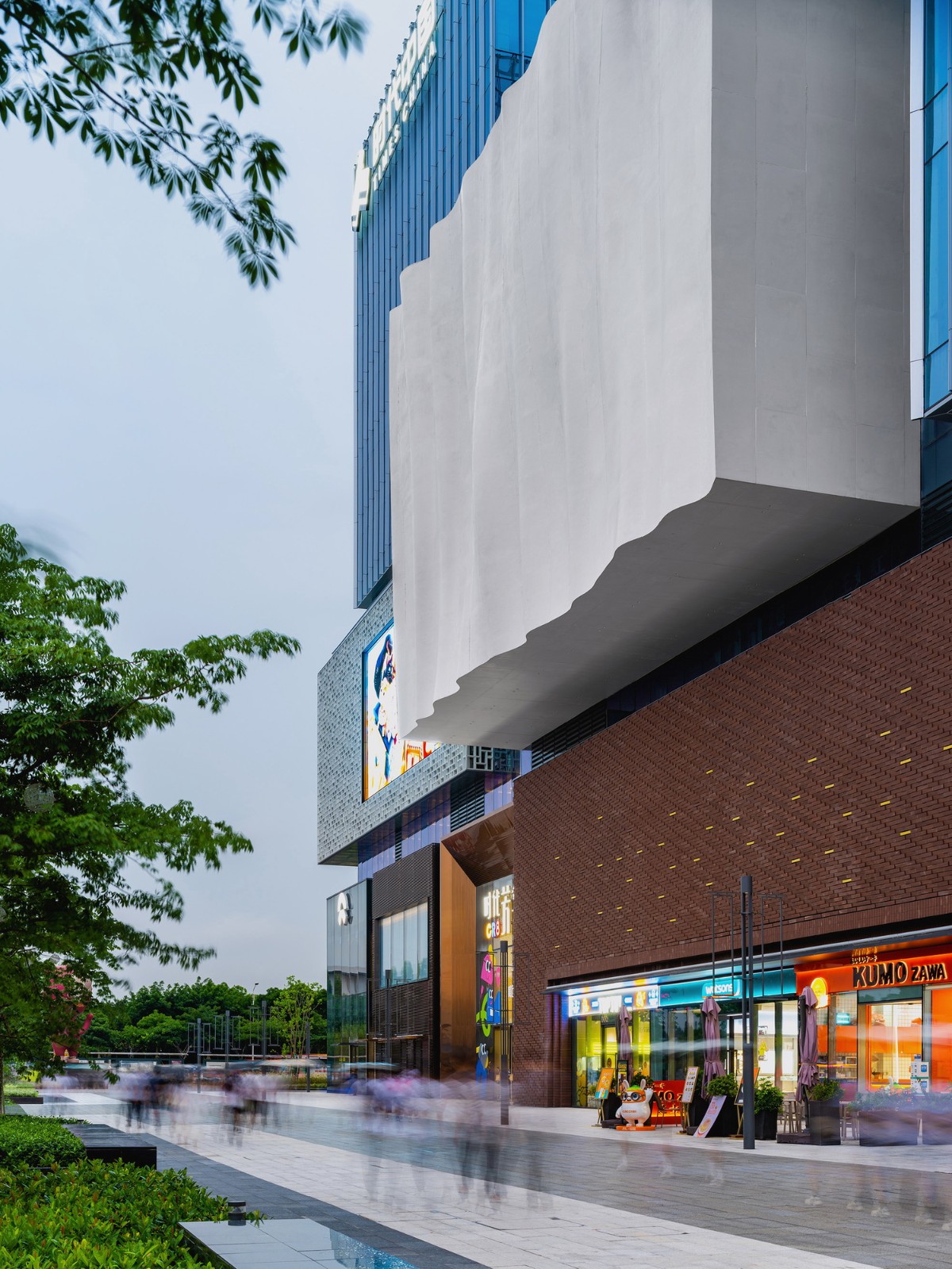 BIM建筑|一键焕新的城市插件-广州时代·芳华里二期续建更新 / EID Arch姜平工作室 BIM建筑|一键焕新的城市插件-广州时代·芳华里二期续建更新 / EID Arch姜平工作室