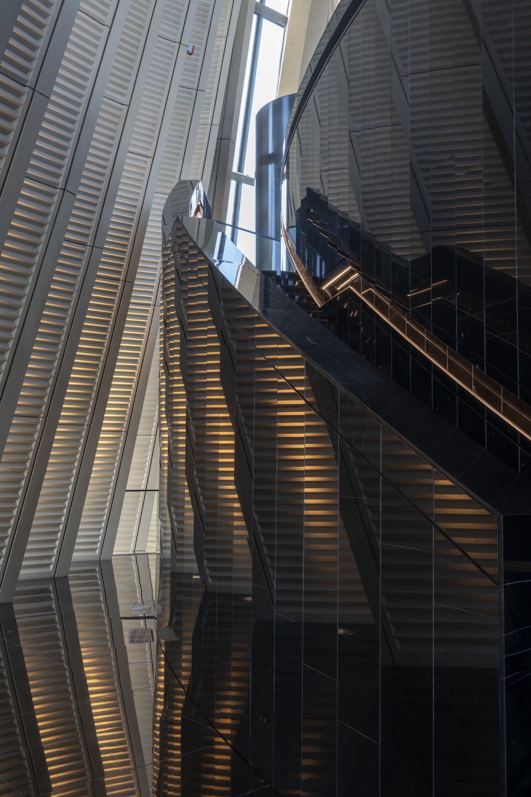 BIM建筑|科威特国家银行新总部 / 福斯特事务所 BIM建筑|科威特国家银行新总部 / 福斯特事务所