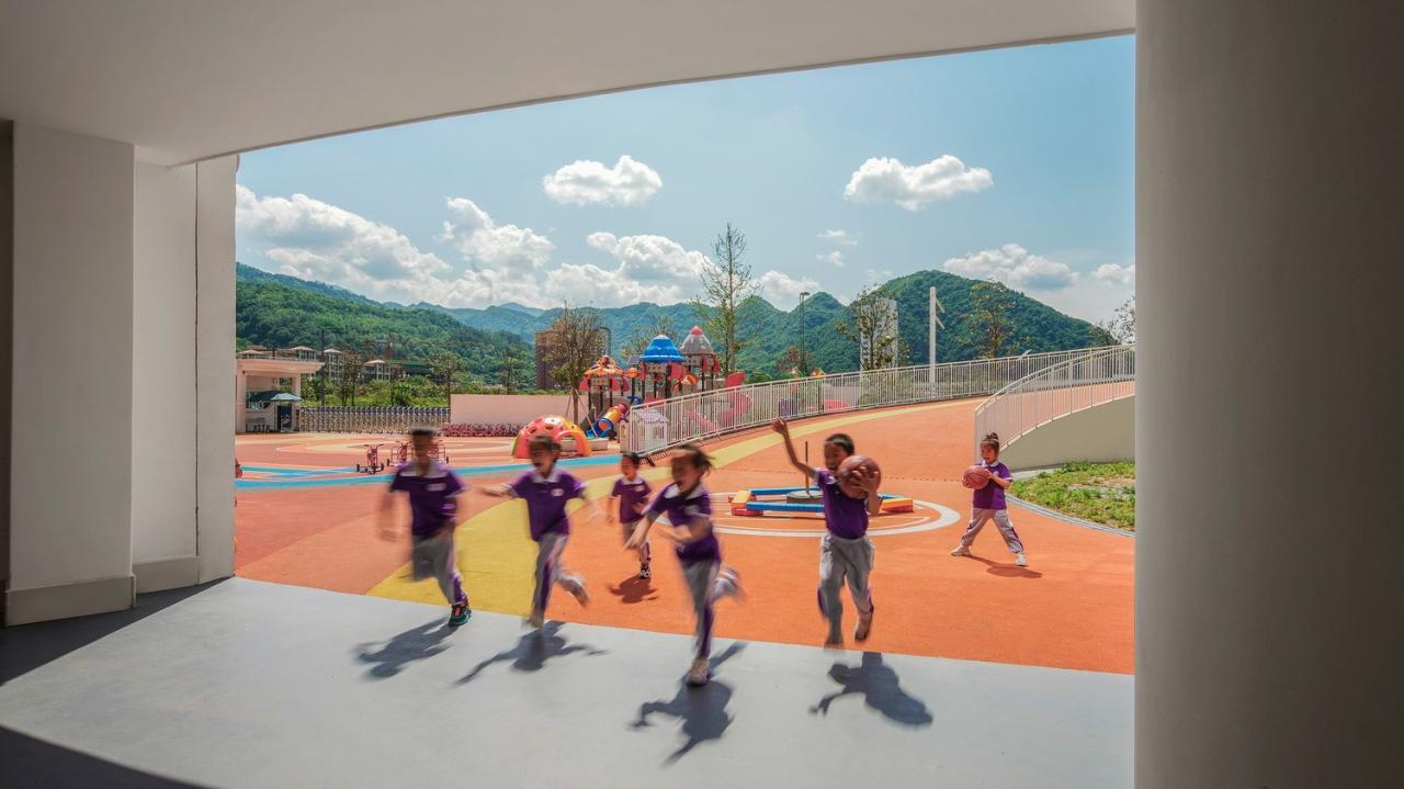 BIM建筑|中国最美幼儿园在县城:平利县第三幼儿园 / 迪卡建筑设计中心 BIM建筑|中国最美幼儿园在县城:平利县第三幼儿园 / 迪卡建筑设计中心