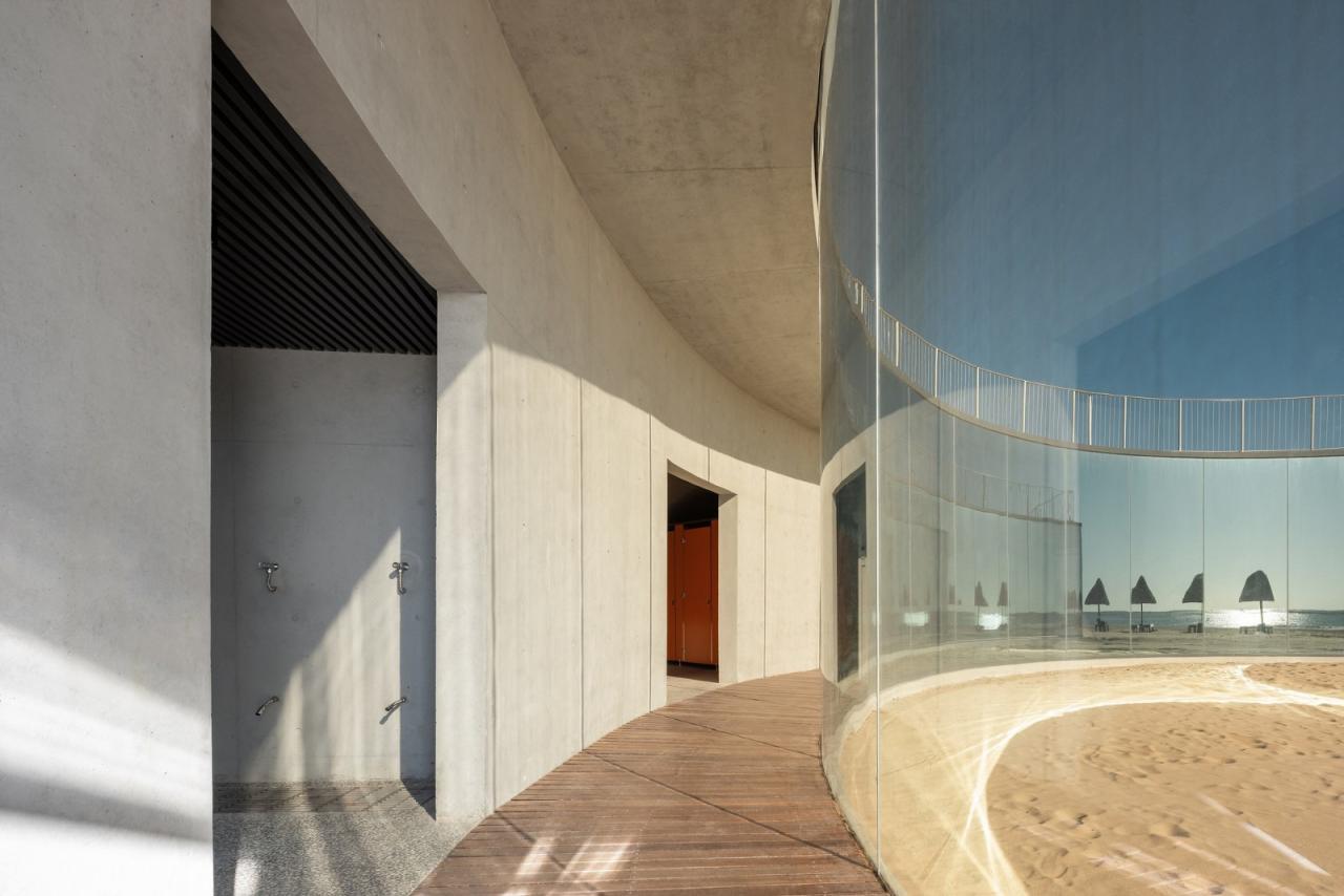 BIM建筑|海边咖啡厅:海之回声 / 同一建筑设计事务所 BIM建筑|海边咖啡厅:海之回声 / 同一建筑设计事务所