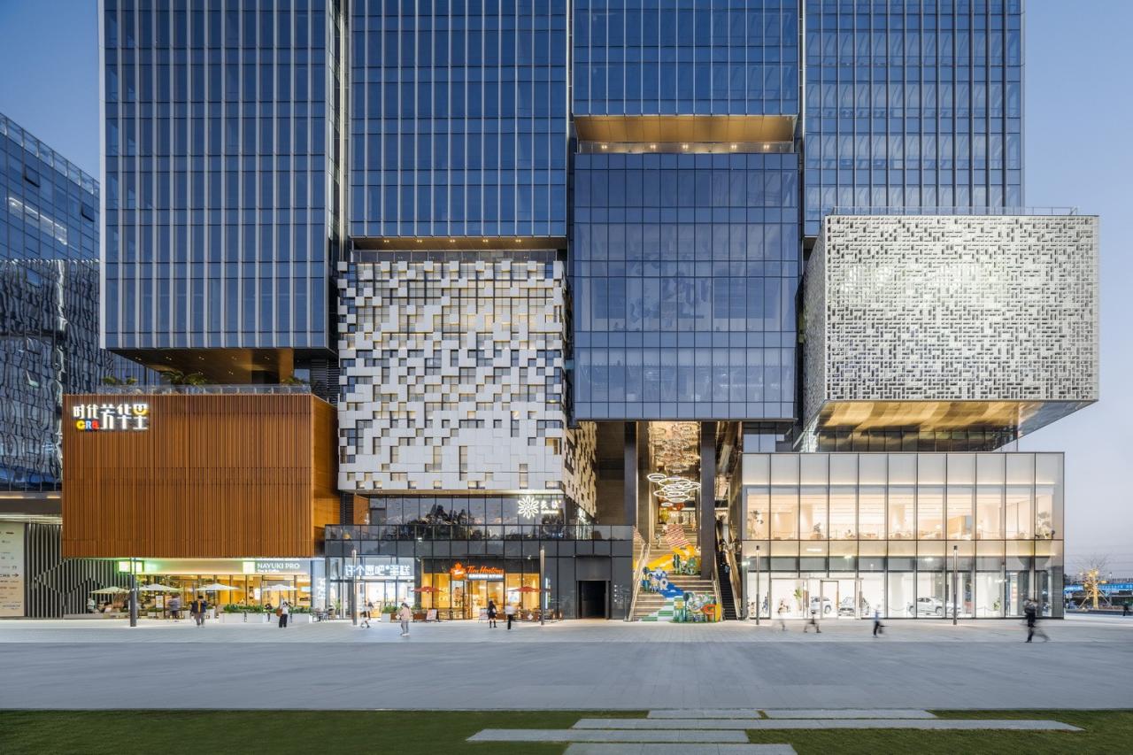 BIM建筑|一键焕新的城市插件-广州时代·芳华里二期续建更新 / EID Arch姜平工作室 BIM建筑|一键焕新的城市插件-广州时代·芳华里二期续建更新 / EID Arch姜平工作室